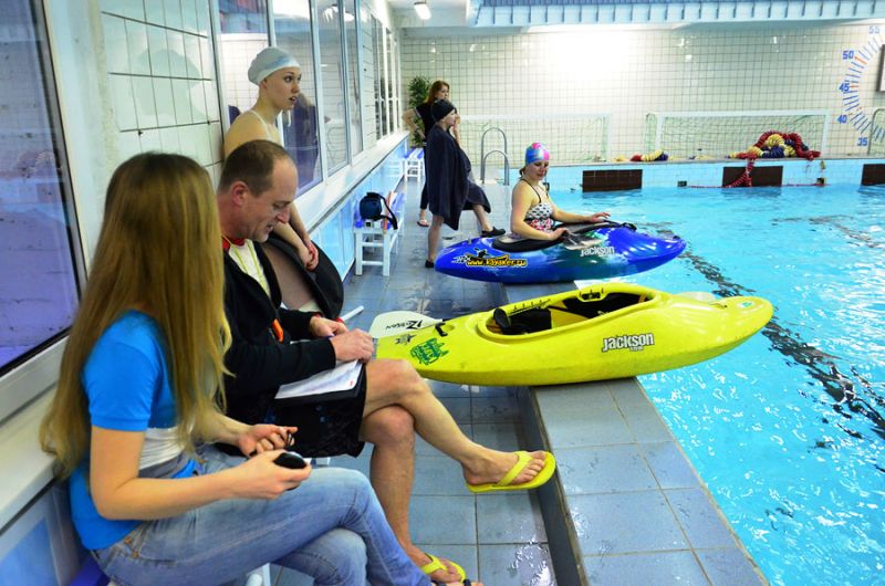 Открытый Чемпионат СПБ по фристайлу на гладкой воде в бассейнах 2014. 2я попытка в кат. К1-Ж