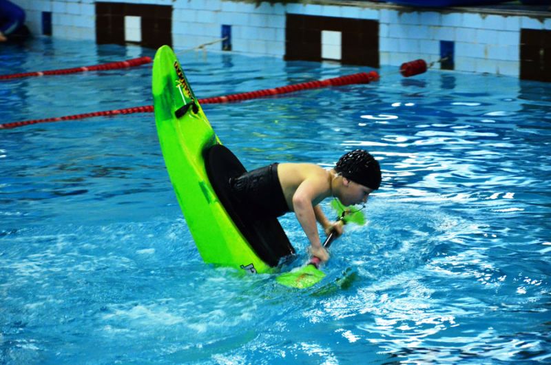 Открытый Чемпионат СПБ по фристайлу на гладкой воде в бассейнах 2014. 1я попытка в кат. К1-М