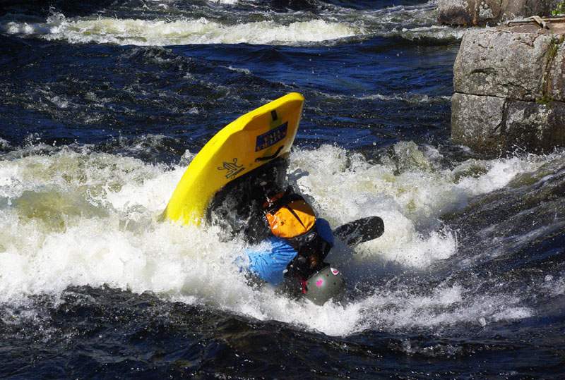 1-й этап кубка North Karelia freestyle paddling cup 2012. Выступление девушек.
