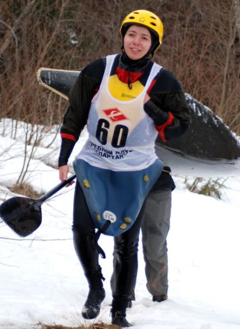 Кубок Открытия Сезона 2011, р. Мга. Маринкина лодочка с ножками - очень удобно!